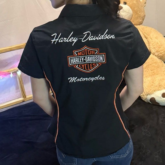 Harley Davidson Women's Inherent Button Front Shirt size Medium - Picture 2 of 5